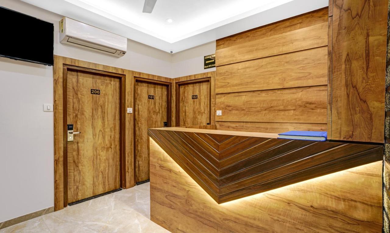 Itsy Hotels Heraa International Мумбаи Экстерьер фото