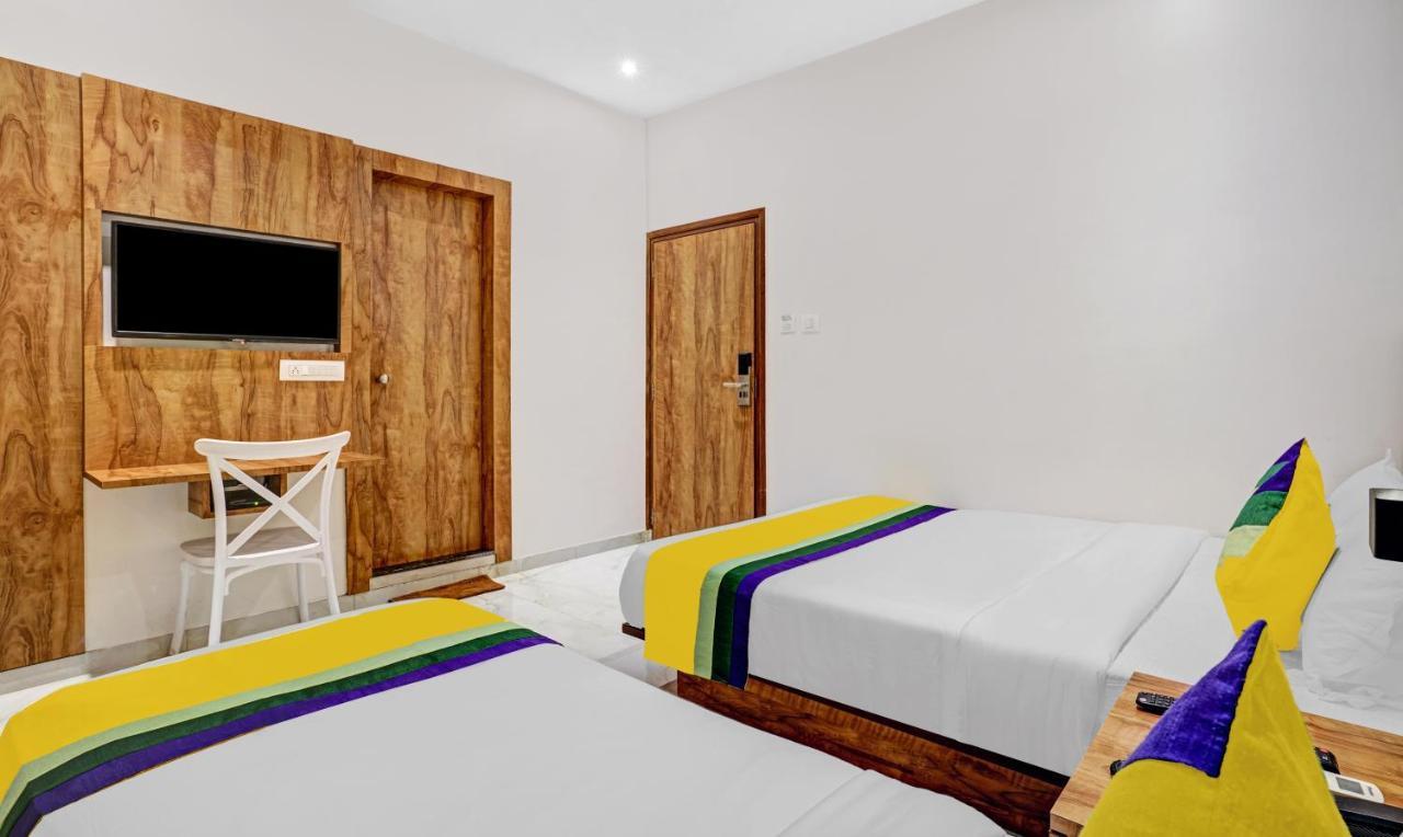 Itsy Hotels Heraa International Мумбаи Экстерьер фото
