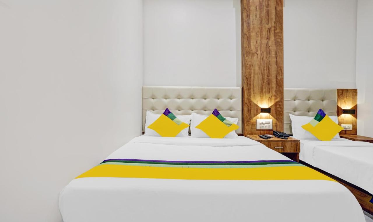 Itsy Hotels Heraa International Мумбаи Экстерьер фото